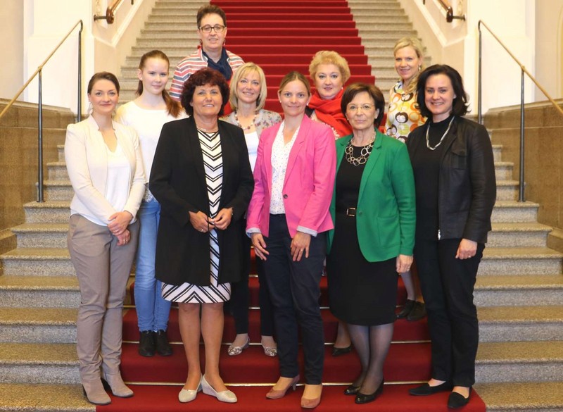 Politikberaterin und Expertin fr neue Arbeitswelten Dr. Isabelle Krschner besuchte die AG Frauen zu einem Parlamentarischen Gesprch im Bayerischen Landtag