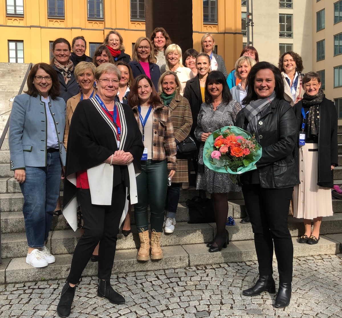 Treffen der AG Frauen der CSU mit dem Ausschuss Unternehmerinnen der IHK. Bild: Elfriede Kerschl.